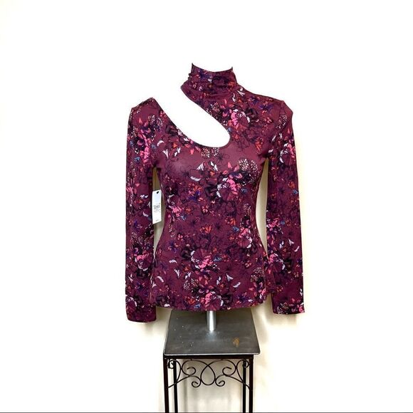 Guess NWT LS dulce cut out top in hyper bloom Pinot noir size M - Picture 3 of 16